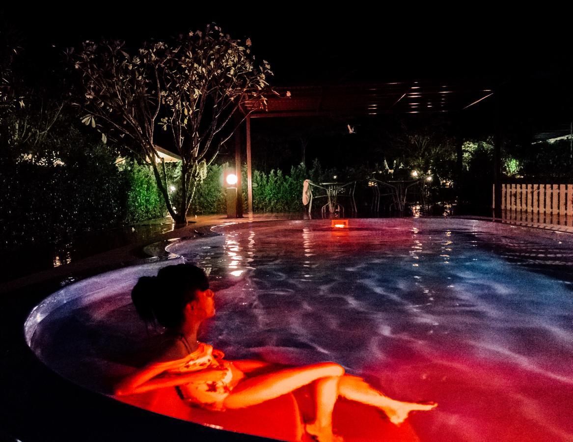 Rai Fahpratan Home And Garden Ban Pak Ngam  Exterior foto